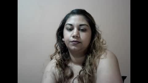 Snapshot of bellachow10 chatting on October 23, 9:59 am bellachow10 online show from October 23, 9:59 am