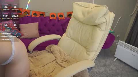 Bella online show from November 2, 3:48 pm