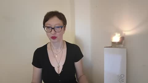 Emma online show from June 8, 7:03 pm