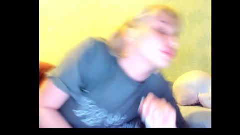 Bella Seen online show from February 23, 6:29 pm