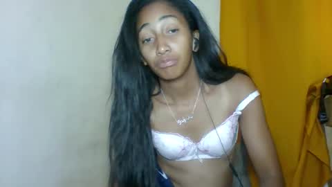 belle_annah online show from April 24, 6:00 pm