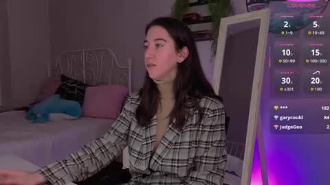 Bella online show from October 17, 4:32 pm