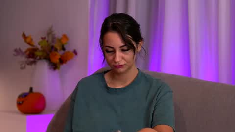 Belle online show from December 4, 5:32 am