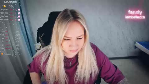 Your Annabelle Wolf  online show from February 3, 5:17 pm