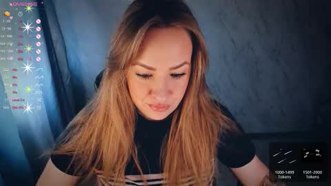 Snapshot of bellezza_ chatting on September 24, 7:07 am Your Annabelle Wolf online show from September 24, 7:07 am