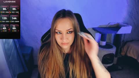 Snapshot of bellezza_ chatting on January 20, 6:42 am Your Annabelle Wolf online show from January 20, 6:42 am