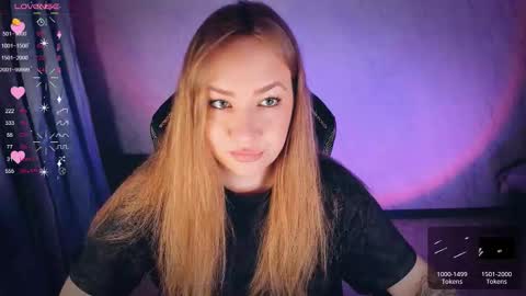 Snapshot of bellezza_ chatting on September 9, 7:24 pm Your Annabelle Wolf online show from September 9, 7:24 pm