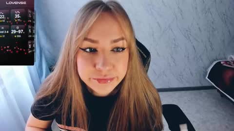 Snapshot of bellezza_ chatting on February 13, 10:55 am Your Annabelle Wolf online show from February 13, 10:55 am