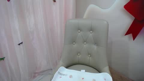 Belly online show from December 2, 4:58 am