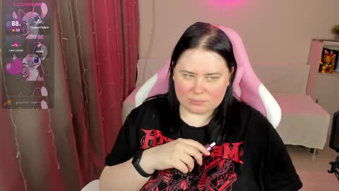 LinaBoo online show from April 11, 7:56 am