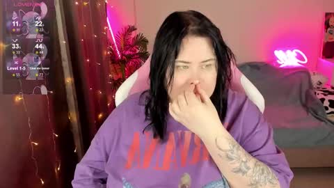 LinaBoo online show from November 23, 5:25 pm