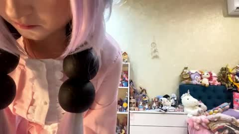 Eva  online show from April 10, 8:42 am