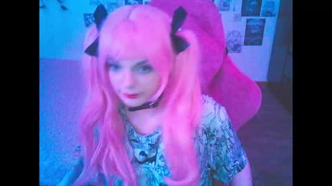 BerrieKitten online show from April 16, 8:19 pm