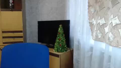 Snapshot of berry2024 chatting on December 8, 9:57 am berry2024 online show from December 8, 9:57 am