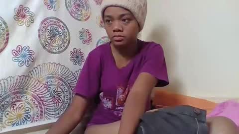 berthaldy659759 online show from May 24, 3:55 pm