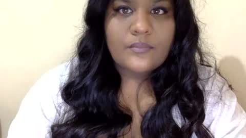 Bess Eva online show from July 10, 8:15 am