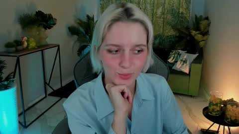Snapshot of bethanycloud chatting on October 15, 5:32 am Bethany online show from October 15, 5:32 am