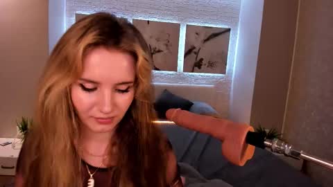 Betty online show from October 3, 8:36 pm