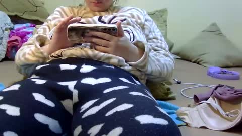 bety25 online show from November 28, 1:25 pm