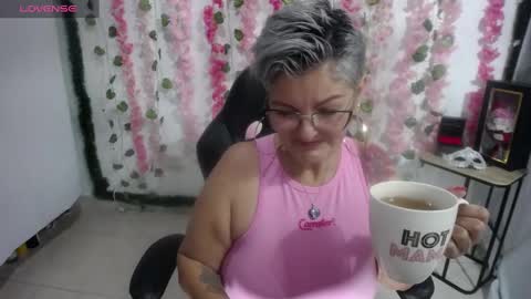 Snapshot of bety_cum3 chatting on February 28, 10:09 am bibiana online show from February 28, 10:09 am