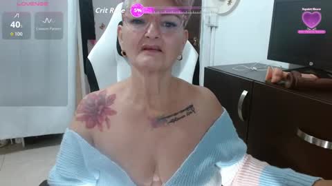 Snapshot of bety_cum3 chatting on September 18, 10:58 am bibiana online show from September 18, 10:58 am
