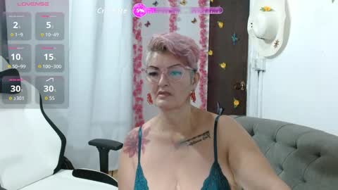 Snapshot of bety_cum3 chatting on September 13, 9:06 am bibiana online show from September 13, 9:06 am