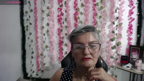 Snapshot of bety_cum3 chatting on March 1, 10:31 pm bibiana online show from March 1, 10:31 pm