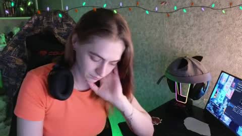 beverly_yay online show from May 29, 2:26 pm