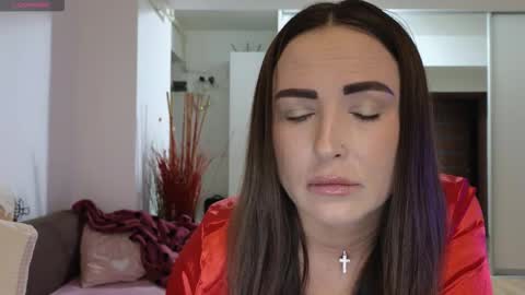   BeyonceDoll       Twitter DollBeyonce    online show from February 28, 7:02 pm