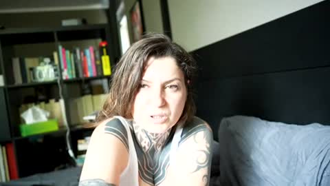 bianca online show from August 5, 11:49 am