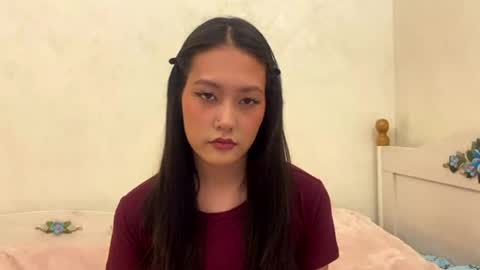 Aya online show from April 11, 5:16 pm