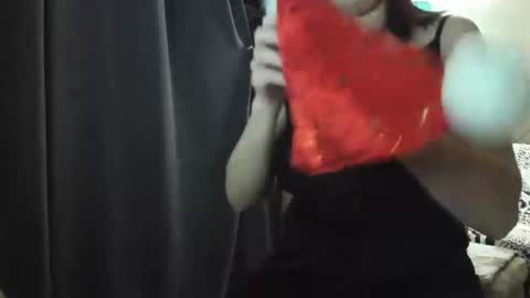 mom online show from December 8, 12:40 am