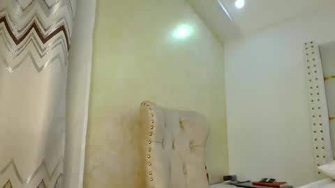 bigbaby004 online show from October 18, 8:32 pm