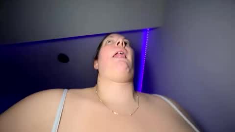 bigoltittycomittee online show from February 6, 5:22 am