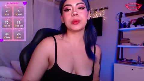 biigbooty_ online show from February 12, 4:44 am