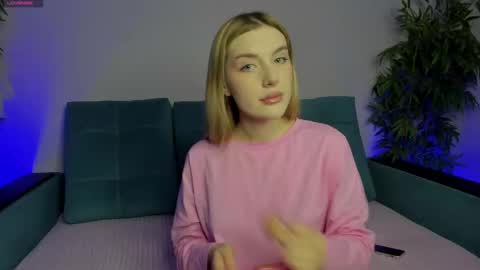 Snapshot of bjliki chatting on February 10, 8:31 am Merlizz  Ana  Emma online show from February 10, 8:31 am
