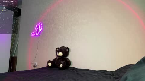 bklfeya online show from November 21, 1:57 pm