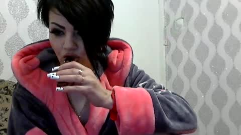 Snapshot of black_hot_01 chatting on February 3, 5:18 am black_hot_01 online show from February 3, 5:18 am