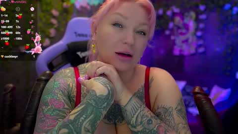 Alice online show from October 25, 1:08 pm