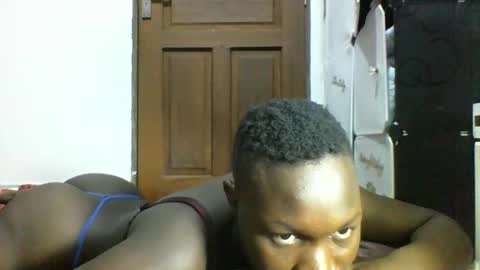 blackmarvel02 online show from November 18, 12:55 am