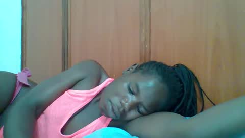 SARAH online show from November 16, 12:45 am