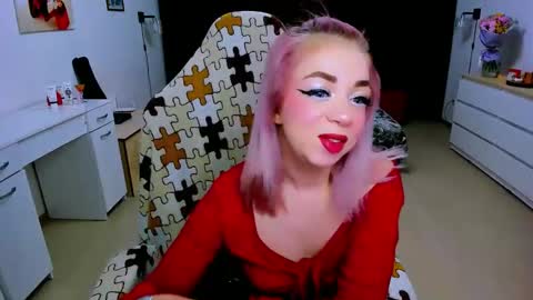 Nicole online show from January 31, 7:39 am