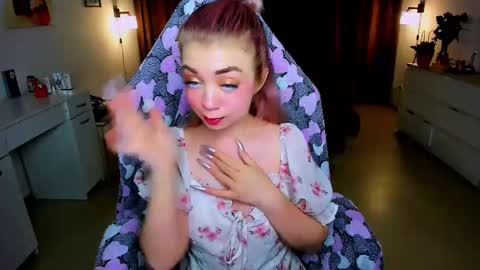 Nicole online show from January 25, 3:14 pm