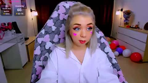 Nicole online show from February 14, 4:52 pm