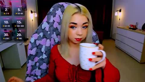 Nicole online show from March 5, 3:40 am