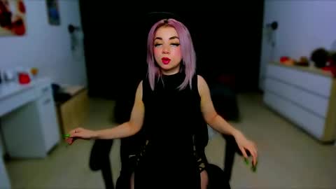 Nicole online show from January 20, 6:31 am