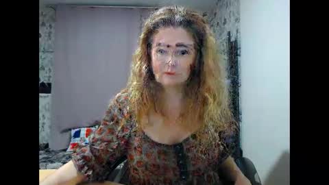 Snapshot of blondmilfs chatting on February 9, 10:43 pm BlondMILfs online show from February 9, 10:43 pm