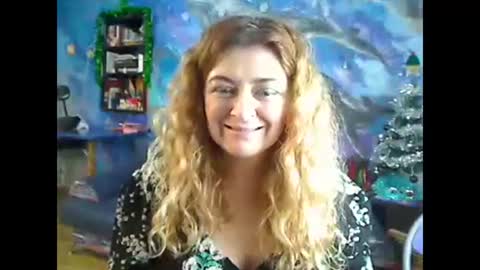 Snapshot of blondmilfs chatting on January 5, 1:24 am BlondMILfs online show from January 5, 1:24 am