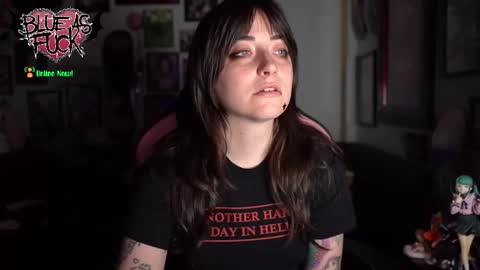 Blue online show from December 2, 2:24 am