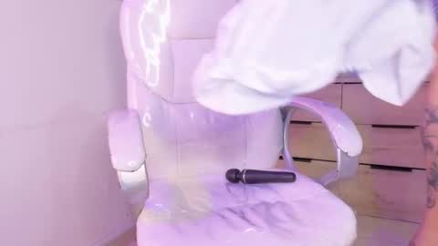        online show from September 17, 11:52 am